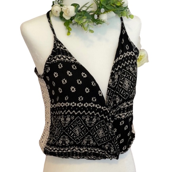 Tops - Crop Top